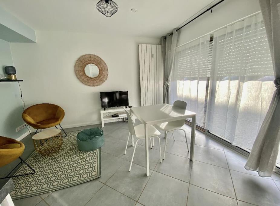Апартаменты Jean Paul 2 Au Coeur De Rouen , Gare "Menage & Linge Inclus" Экстерьер фото